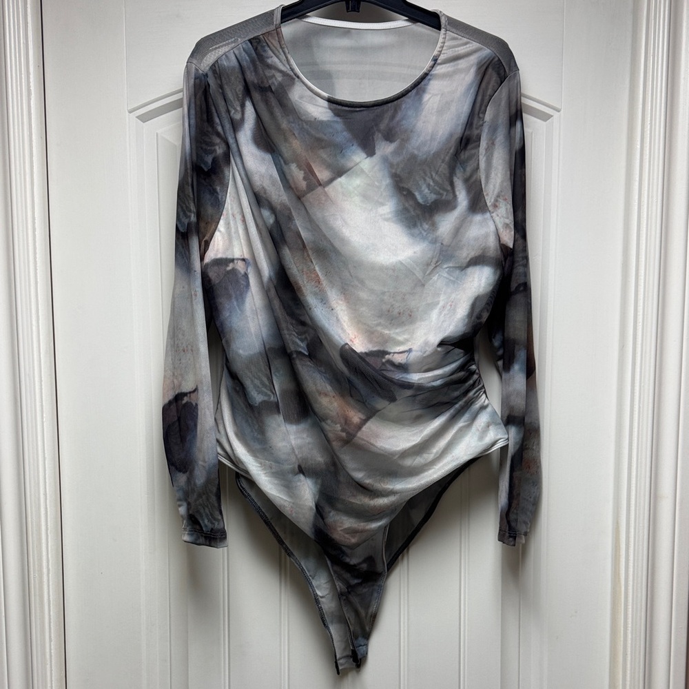 SHEIN Abstract Black and Gray Long Sleeve Bodysuit